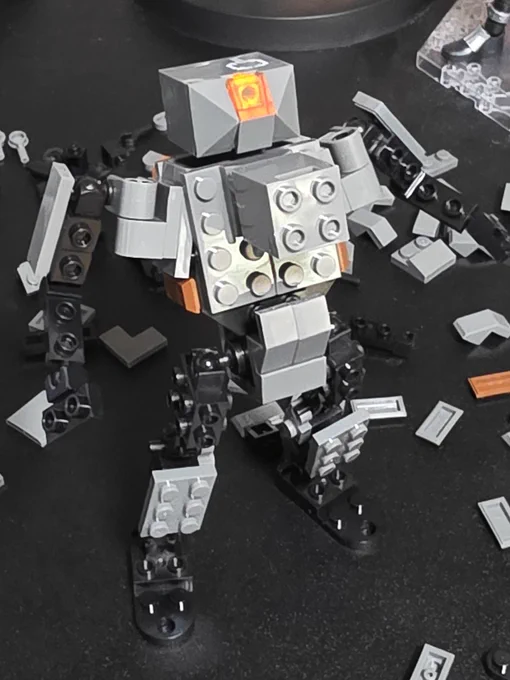 ブロックでロボット作った