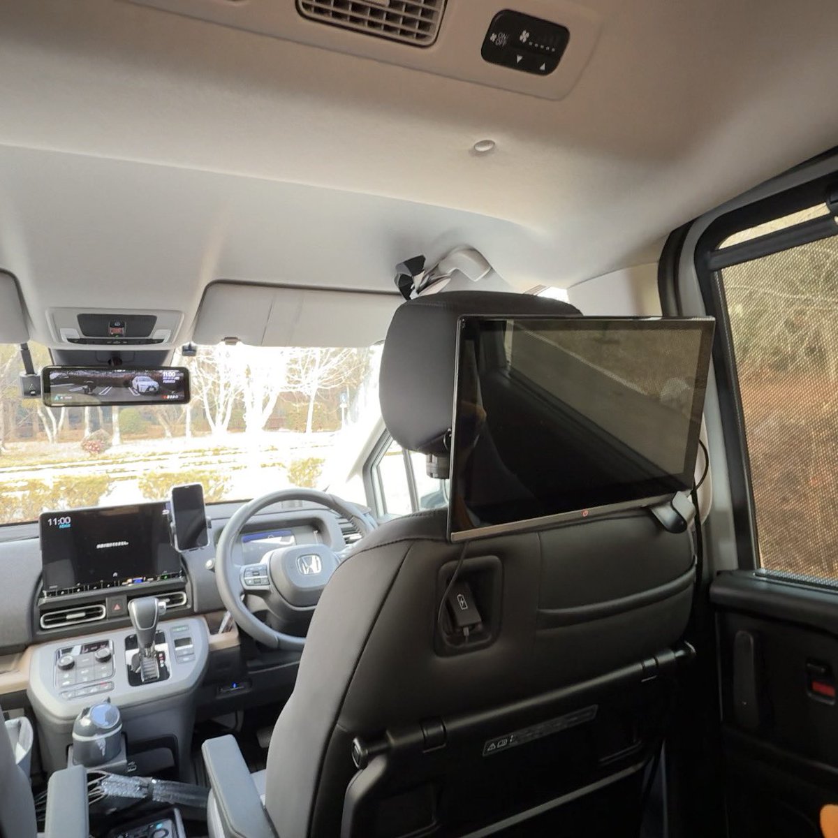 ともひろ tweet media