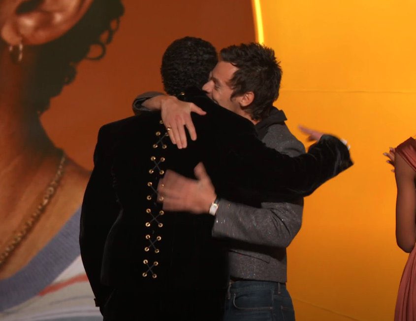 harrysbrasil's tweet photo. Harry Styles &amp; Bad Bunny #GRAMMYs https://t.co/YkzZx6RANe