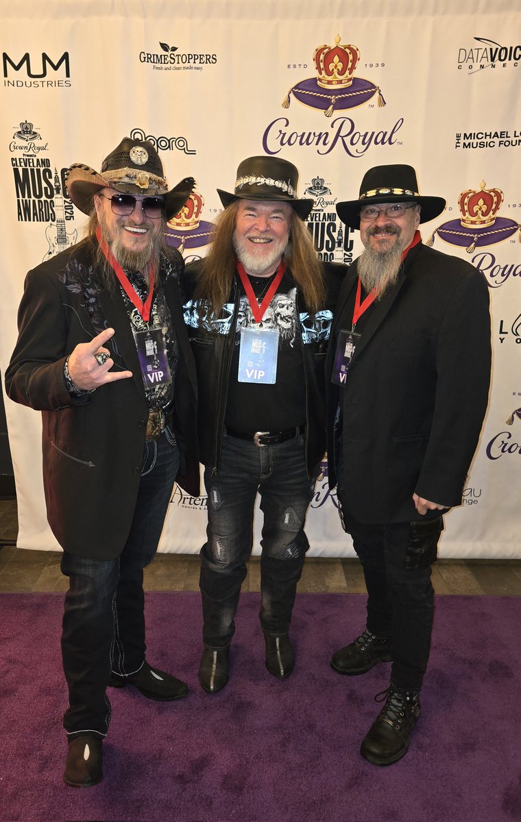 arlis_walker's tweet photo. The Southern Outlaws Band https://t.co/3VdsmLSHGG