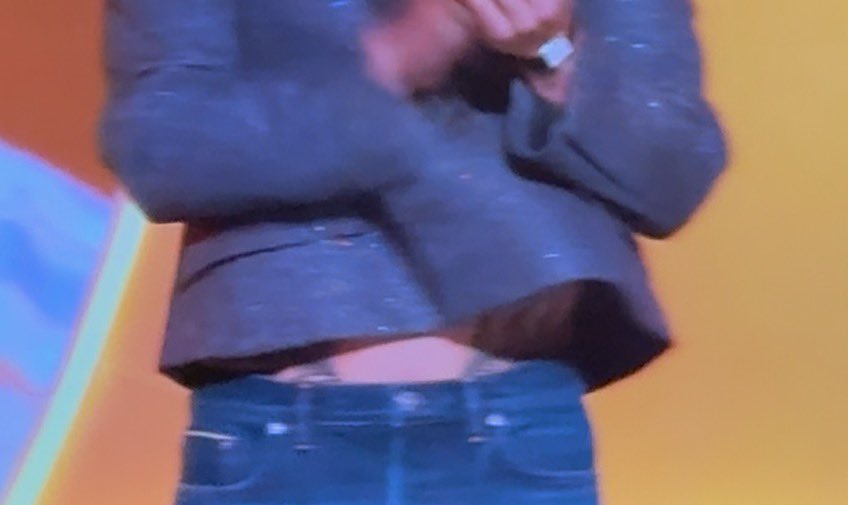 occasionaldsco's tweet image. HIS TUMMY