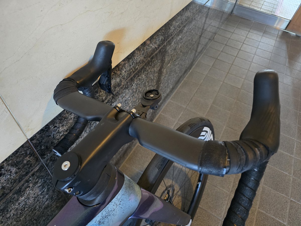 【代理出品】
PROPEL ADV SL  DURA/ROTOR組(ホイール抜き)
手元70万

・ステム長ハンドル幅 100×38/40
・ISP残650mm弱 (サドル高スペーサー無で695mmで使用)
・小物完品
・ガラスコーティング施工済
・落車無し
・使用に伴う擦り傷はご了承下さい
都内近郊直取引◎
質問はリプにて
#ロードバイク物販