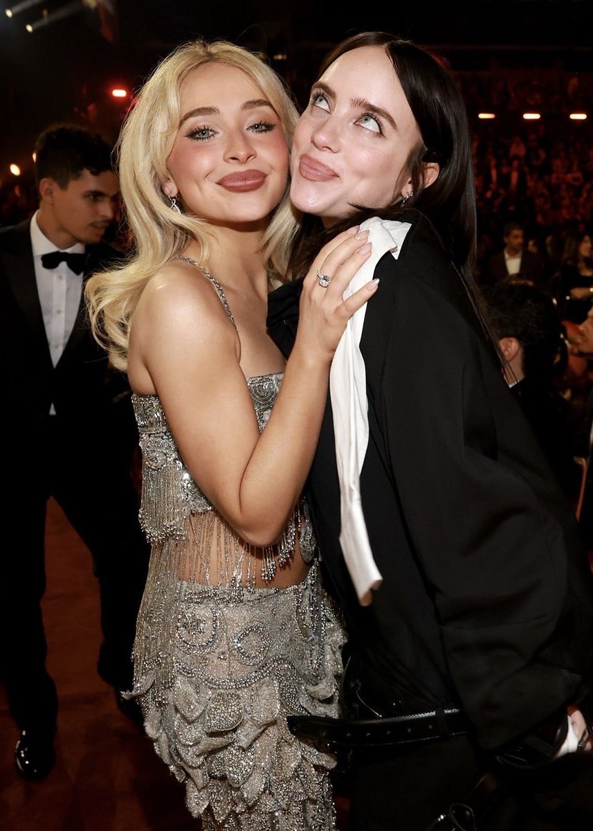 billie archive tweet media