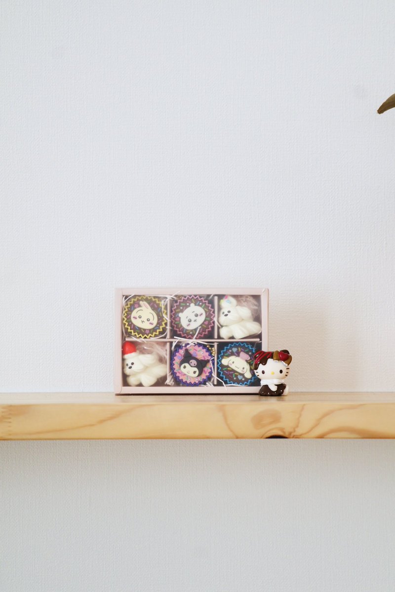 これ！！
セリアで買ってきてみて、チョコ系のガチャたち入れてみた

かわぁあああいいい…🥹♡