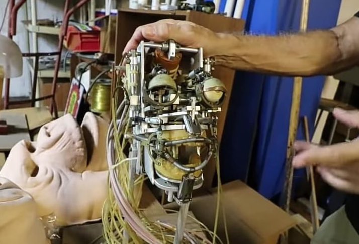 seastarlings's tweet photo. Does anyone else ever think about the unfinished Paul McCartney animatronic that was sold to the US military to test uniforms for biological warfare https://t.co/hWyLtRsBWv