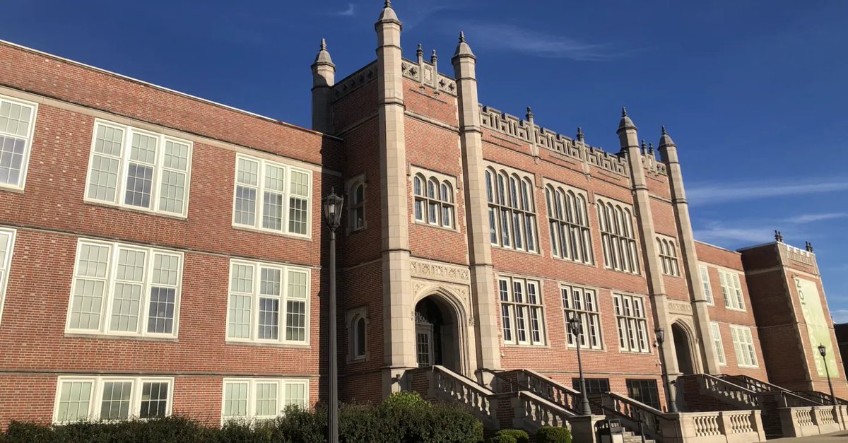 Better_Bham's tweet photo. 1 &amp; 2: @WoodlawnColonel HS, in Woodlawn, Birmingham AL
3: John Herbert Philips Academy, downtown Birmingham
4: Ramsay High School, Five Points, Birmingham https://t.co/X6qnKQzcc0