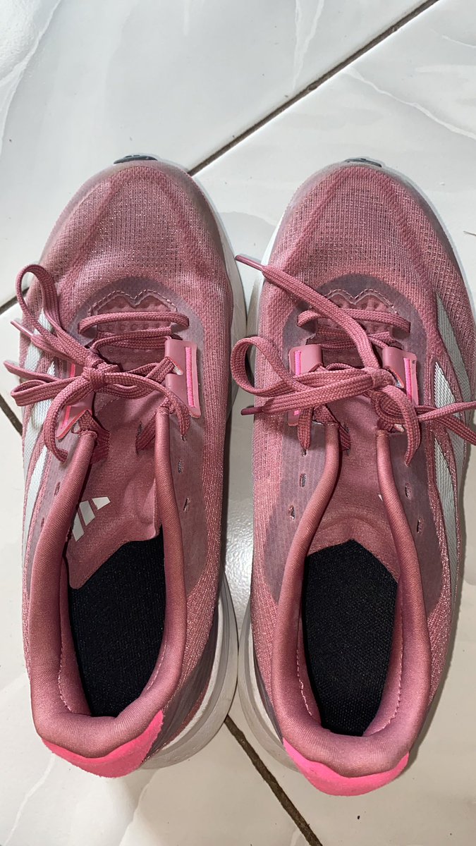 vihowiee's tweet photo. wts preloved sepatu adidas running duramo speed size 39 1/2 (24.5 cm), baru sebulan beli, 600k aja https://t.co/orlvlfJQQC
