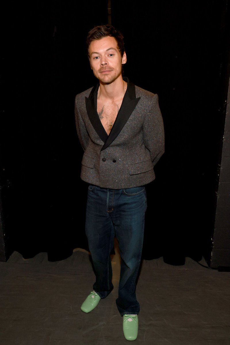 HS_News_'s tweet image. Harry at the 2026 Grammys

- February 1, 2026