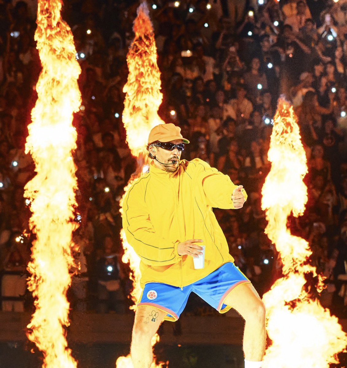 musictrendscol's tweet image. Bad Bunny hace una semana: rompiendo en Medellín 🔥

Bad Bunny hoy: ganando Álbum del año en los Grammys 🏆 

Bad Bunny dentro de una semana: encabezando el half-time show del Super Bowl 🏈

¡Qué mes el que ha tenido Benito!