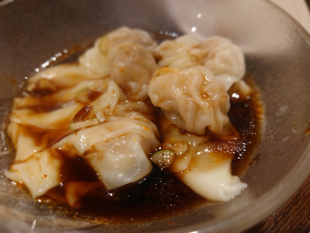 金町製麺
🆙し忘れ、昨年の忘年会🍜
肉肉しい🍚、麻婆、雲呑もあり
間違いなく美味しい和み処✨ご馳走様です🙏
#ramen_cp