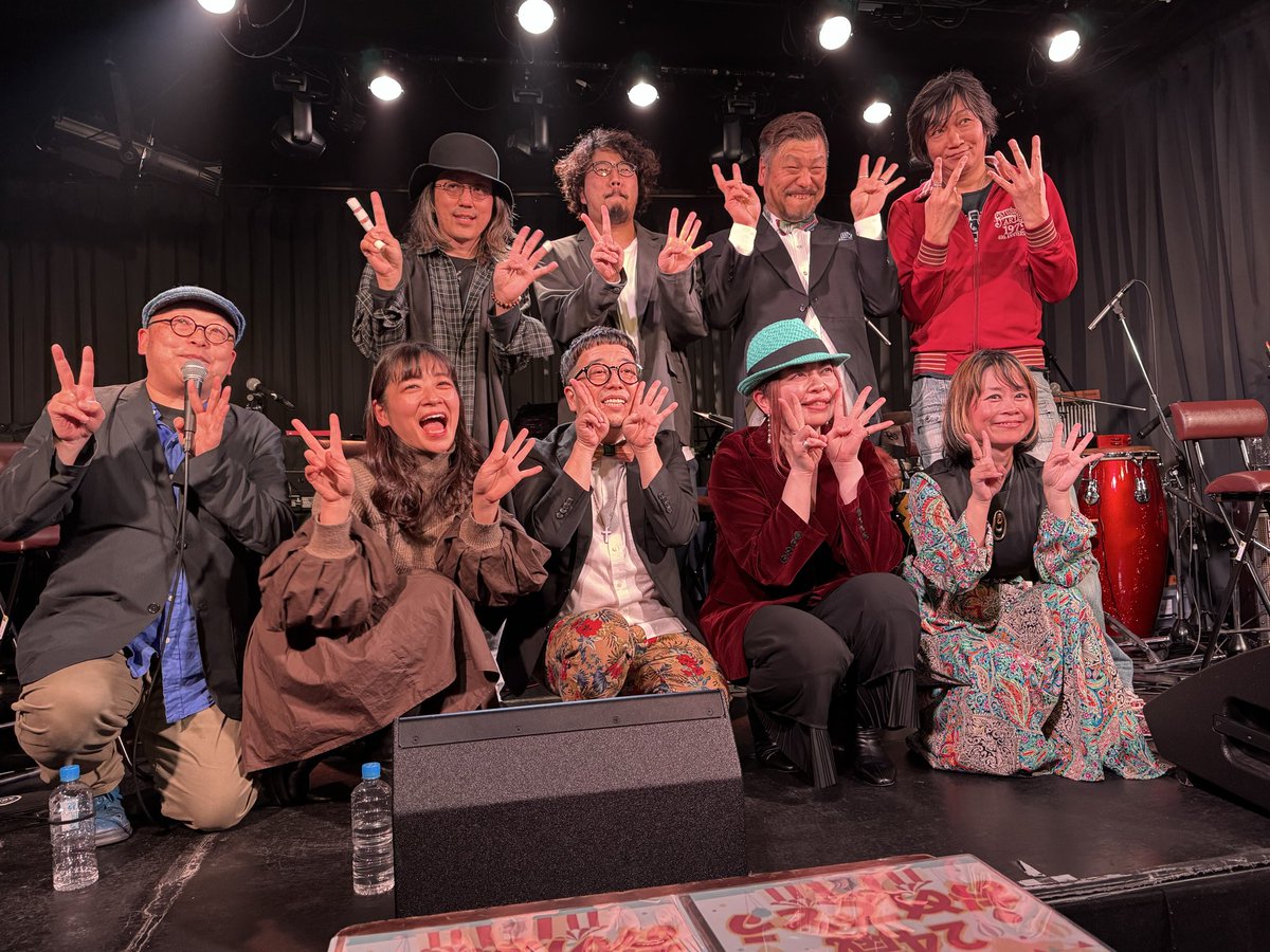 donna415chi's tweet photo. しゃかりき感謝祭の増刊号🌟
しゃかりきを大好きな愉快な仲間たちがしゃかりきを囲んでおもしろトーク満載！
めちゃくちゃ笑ったー🤣
愉快な仲間たちの歌声も素敵✨
その歌に即時適応するしゃかりき
さすが〜👏

＃しゃかりき
#感謝祭
＃増刊号 https://t.co/JEHURVsG9x