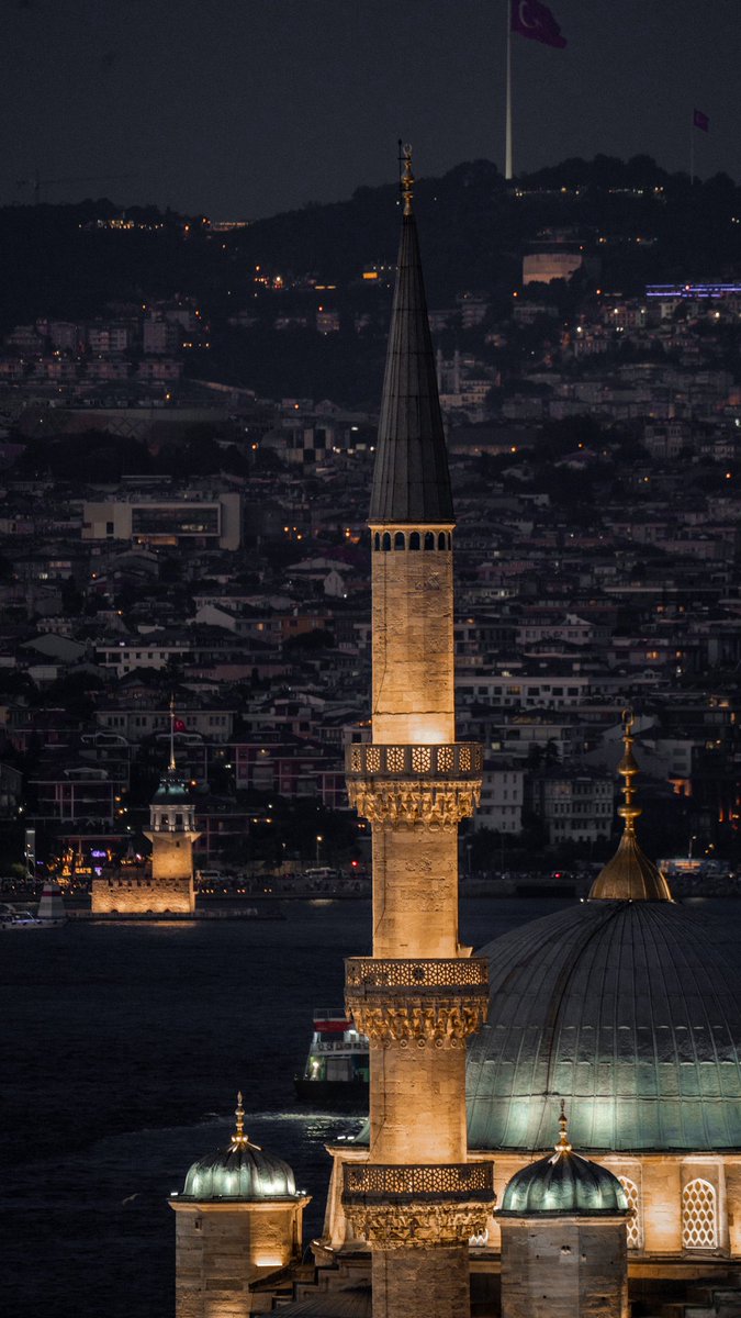 “Allahım bizi günahlardan berat eyle,
hayırlara ulaştır.”

BERAT KANDİLİMİZ MÜBAREK OLSUN🤲 

 #beratgecesi