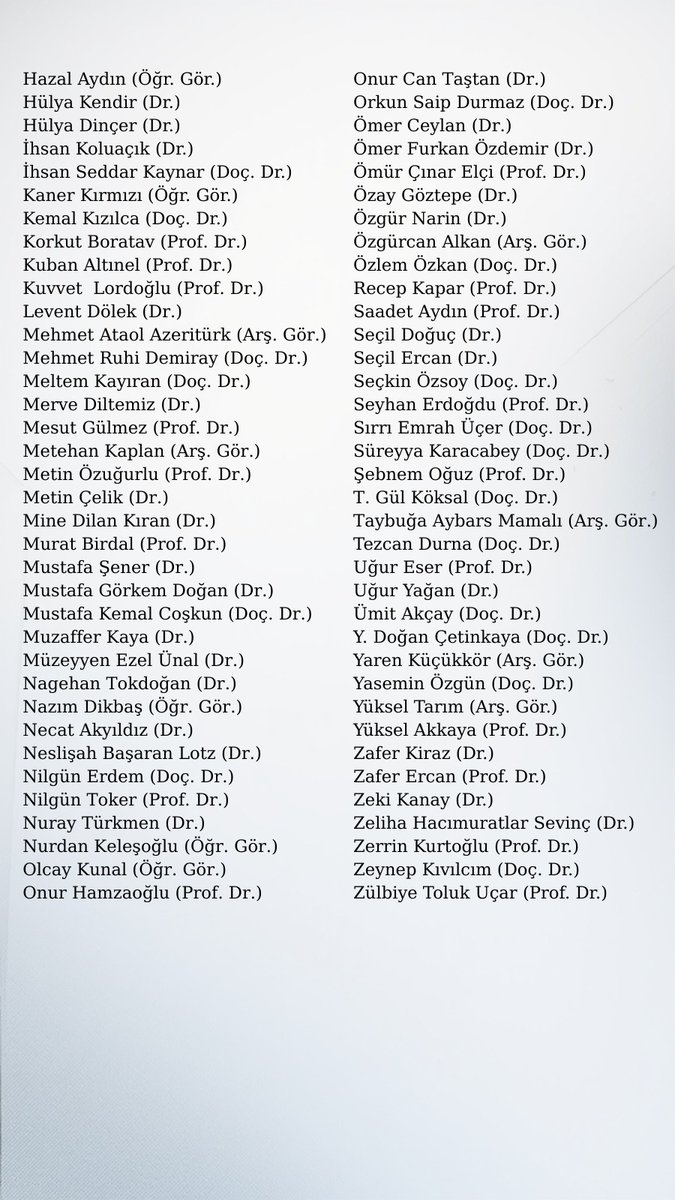 Akademisyenler olarak Migros depo işçilerine desteğimizi açıklamak için "Haklı Mücadelelerinde Migros Depo İşçilerinin Yanındayız" başlığıyla hazırladığımız bildiriyi ve dün gece itibariyle 162 kişiye ulaşan imzacı listesini paylaşıyoruz. <a href="/DGDSEN/">DGD-SEN</a>