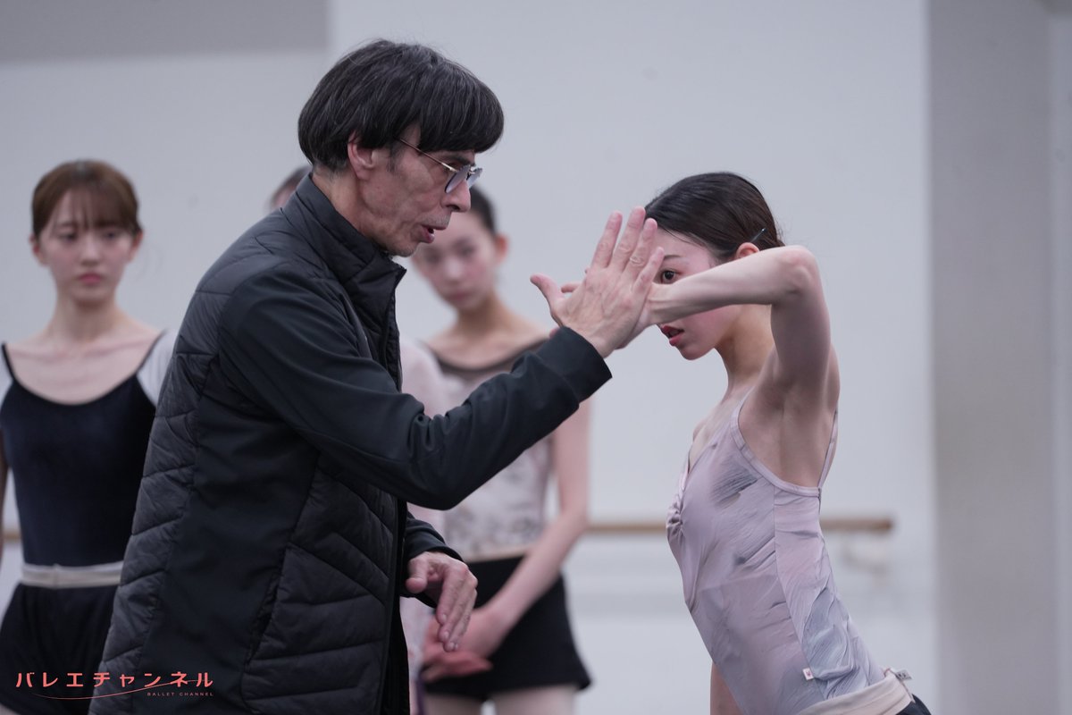 生贄役を演じた長谷川琴音と南江祐生。 ロマンは、「車のライトで目が