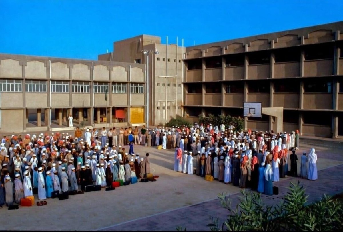 ashiq_almadi's tweet photo. هل درست في مثل هذة المدرسة الحكومية، وفي أي مرحلة دراسية؟ https://t.co/G66INQ2Ool