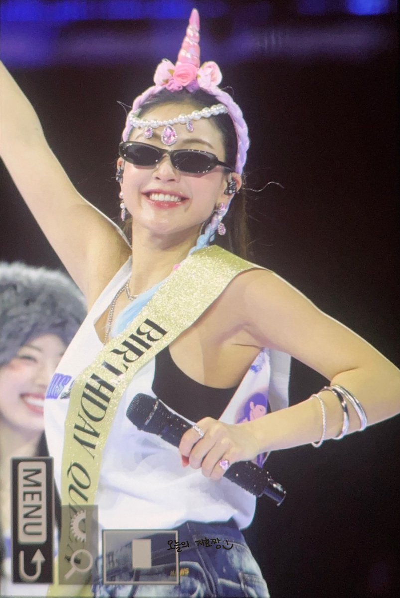 feliz cumpleaños a mis amores, los amo tantisimo  💗💗💗💗💗