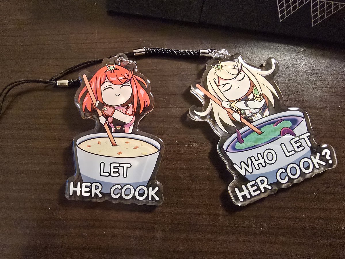 The little chefs are back in stock!
Check out the Etsy shop before they disappear again! ❤️💛