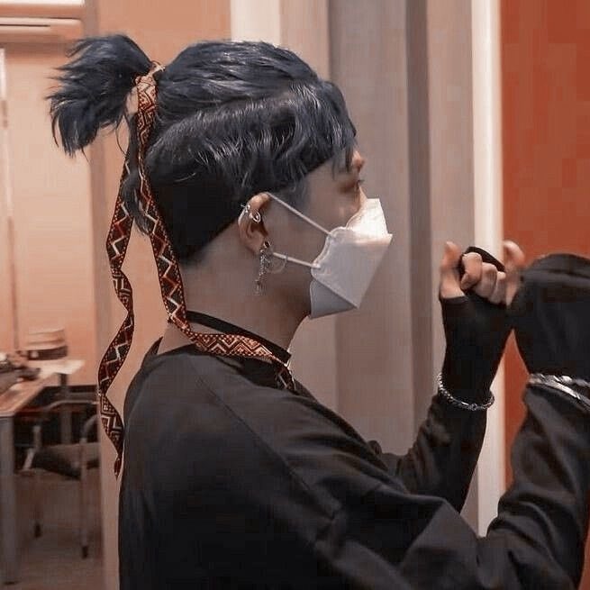 lesbians4woogi's tweet photo. I’m so awake I’ve never been more conscious https://t.co/X0dN9nuahS