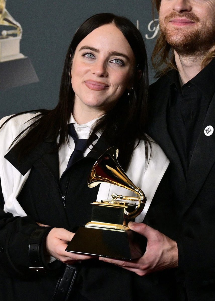 billie archive tweet media