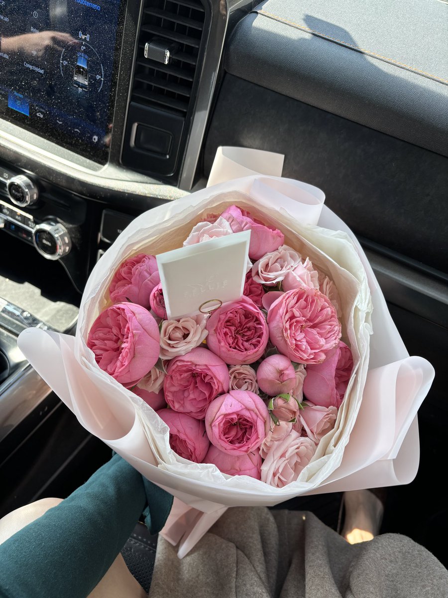 alisGarciaa's tweet photo. Otro con el marido🩷 1 https://t.co/u0XSx5MtsQ