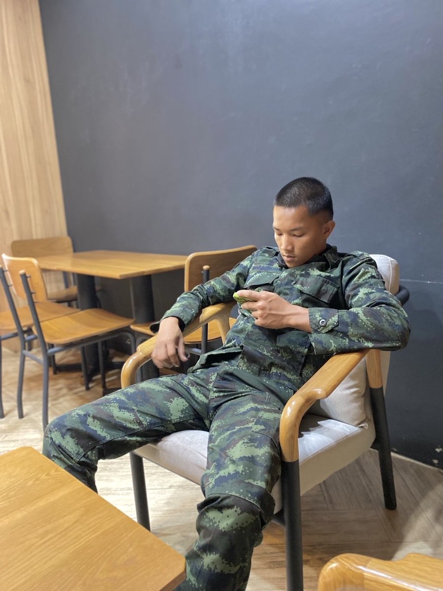 PhitrKa15206's tweet photo. เหงามากฮ่ะ😴😴 นี่ก็นั่งท่าสบายเกิ้นน😂😂 #เหงาหาเพื่อนคุย #อุดรในเมือง #อุดรธานี https://t.co/gF8TlFhOcD