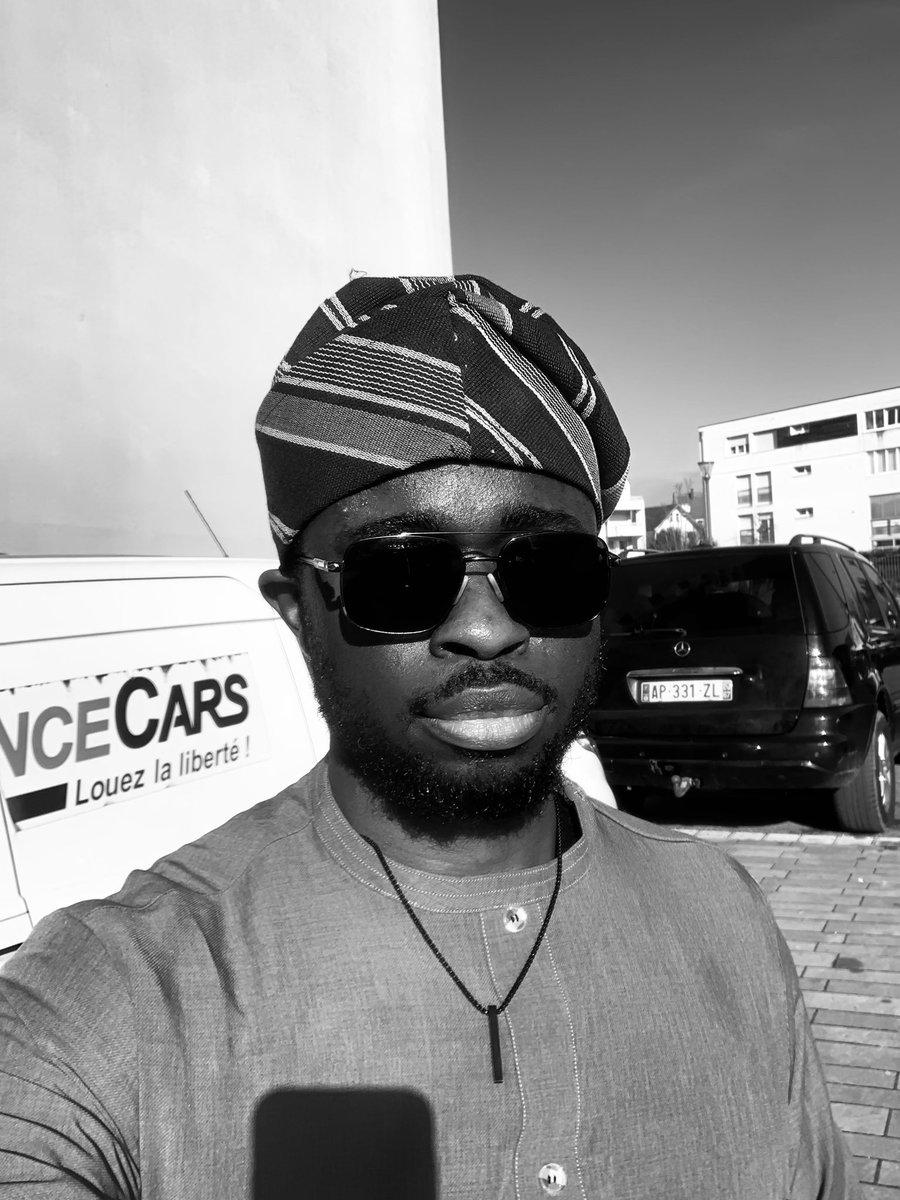 derErfolg1's tweet photo. …You obtain help in the throne room and draw grace for others…

Happy new month of THE THRONE ROOM to all of us https://t.co/xqFMNd0RcV