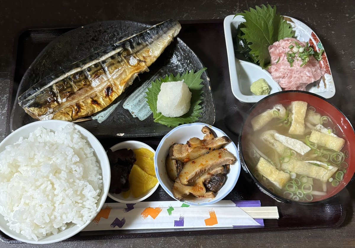 ランチ営業、終了しております。 夜営業は18:00開始予定。 夜も