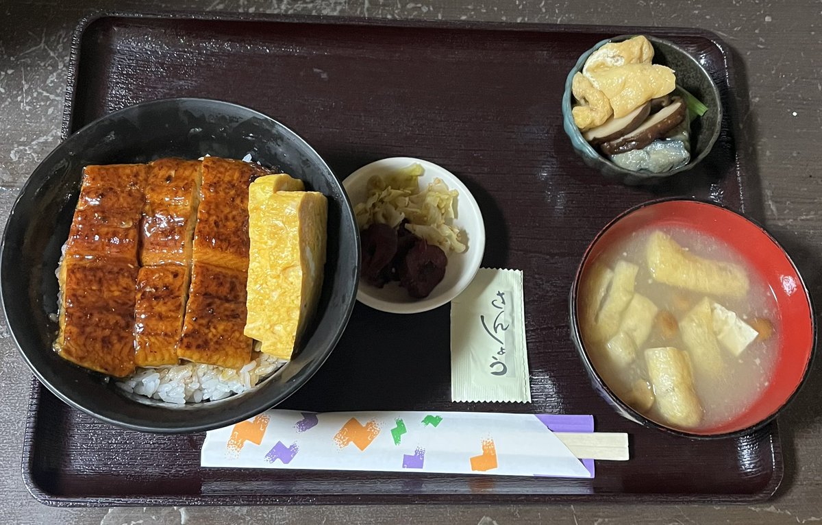 ランチ営業、終了しております。 夜営業は18:00開始予定。 夜も