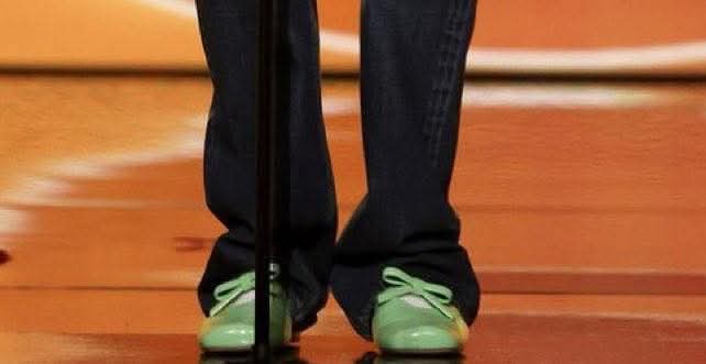 SunflowerHazz21's tweet photo. Los zapatitos😭🤏🏼 https://t.co/k8KBBIxp1e