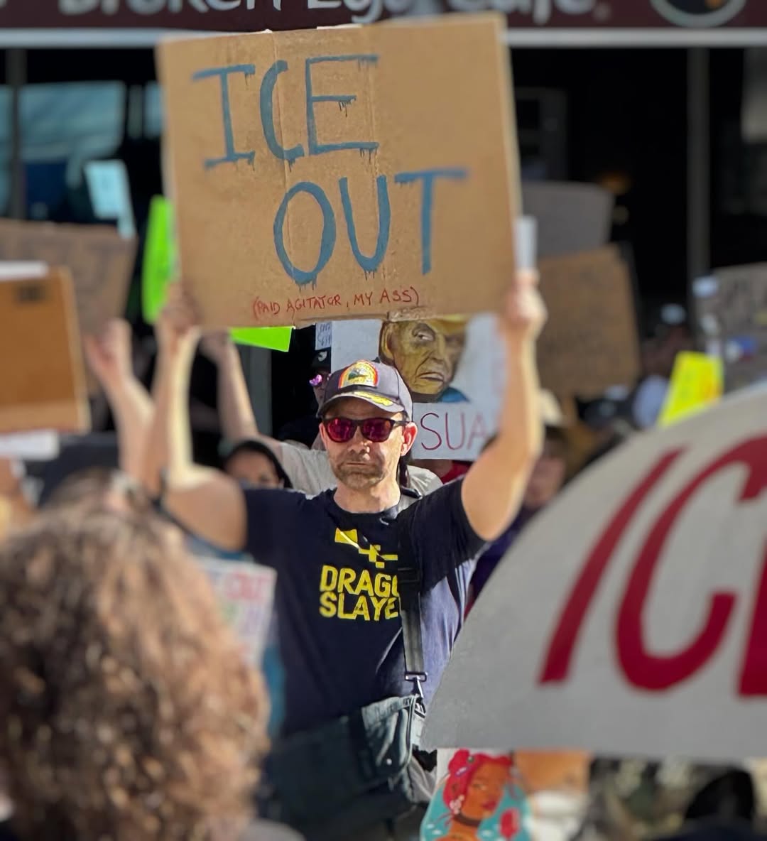 brotherdawn04's tweet image. The Critical Role cast protest day