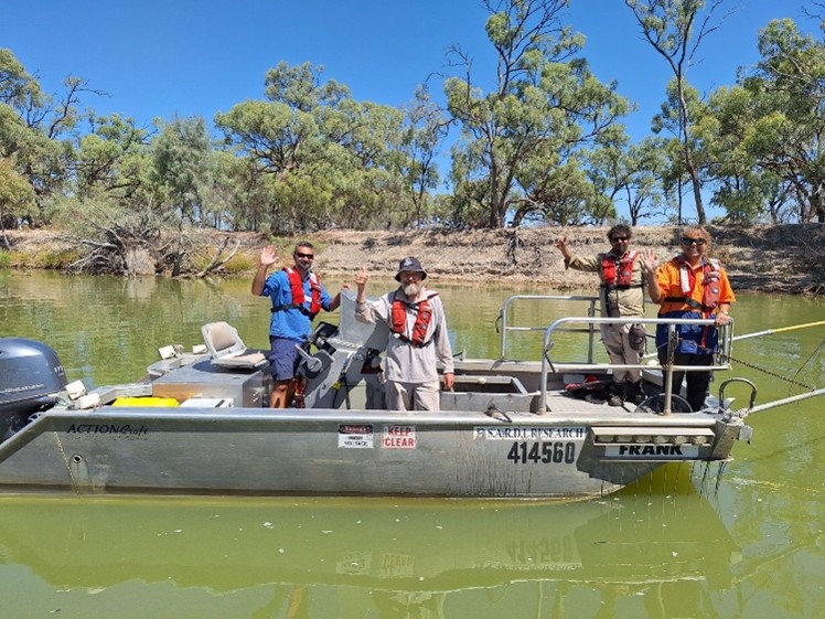 SA_PIRSA's tweet image. 🌿 World Wetlands Day – Connecting on Country

SARDI’s @FlowMERprogram project monitors Murray Cod populations with Ngarrindjeri and Indigenous Rangers, exploring how river flows affect the ecosystem.

🔗ow.ly/mwL250Y7of2

#WorldWetlandsDay #MurrayDarling #IndigenousEcology