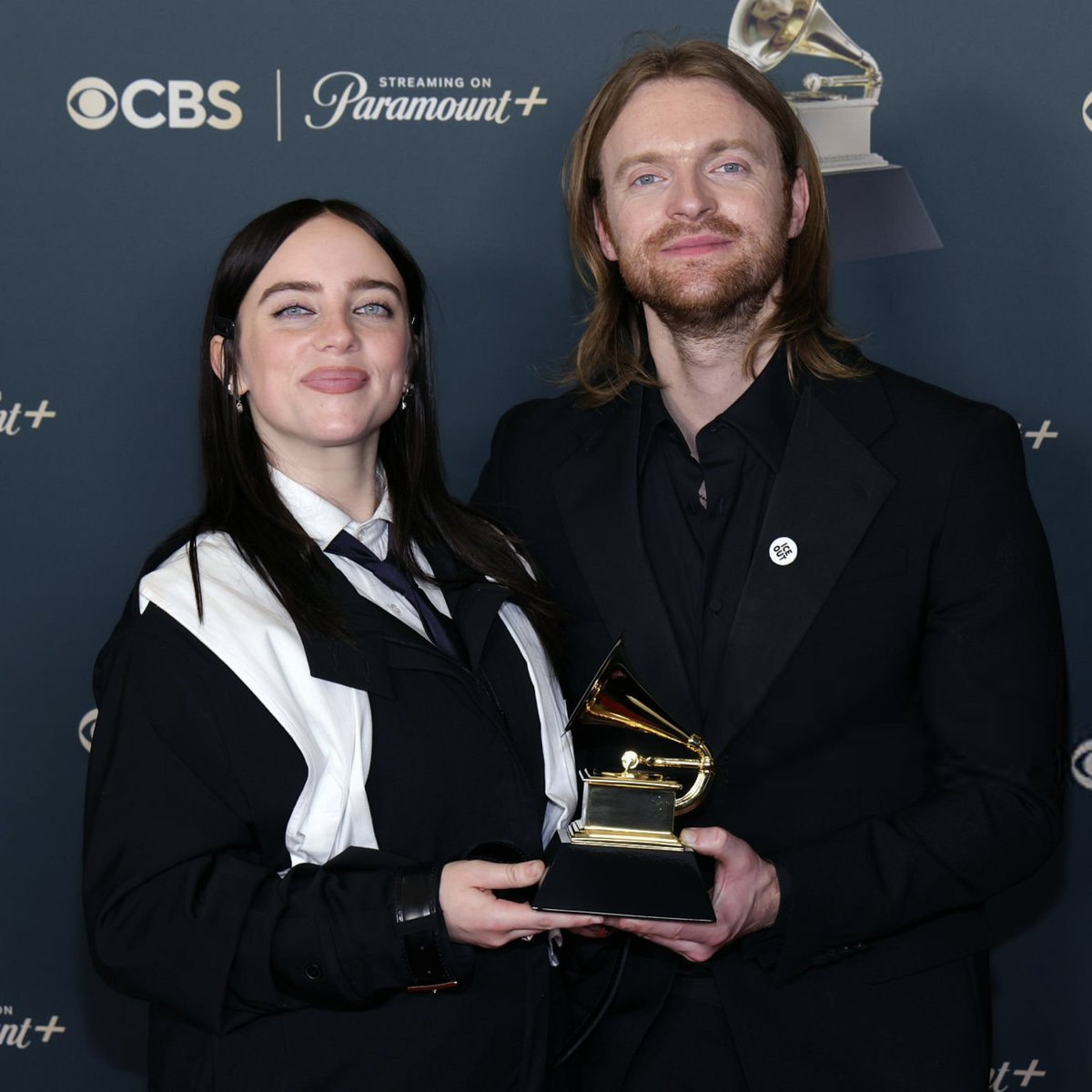 Billie Eilish Brasil tweet media