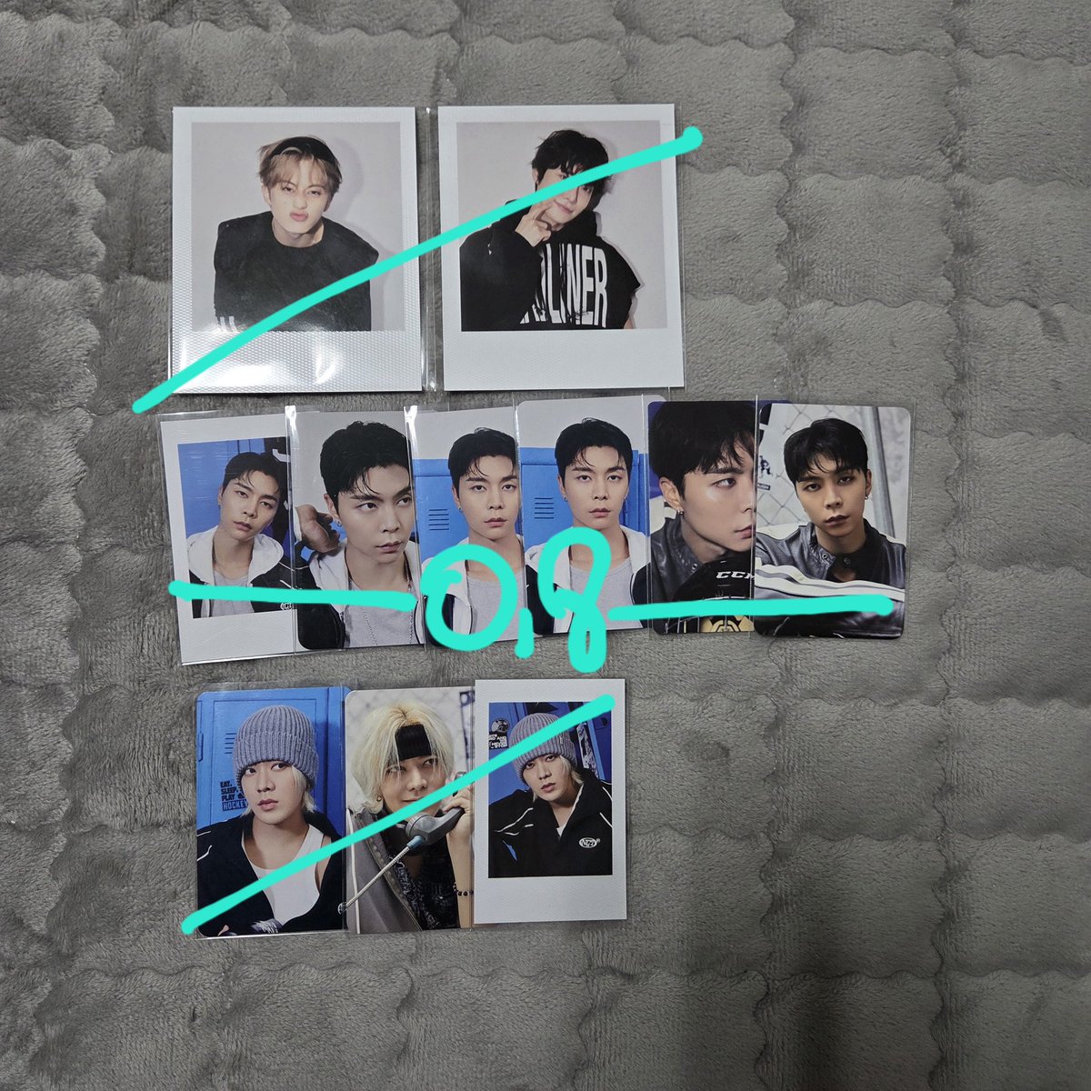 Selling13579's tweet photo. nct 127 엔시티 일이칠 시그 시즌그리팅 2026 분철 포카 포스터 엽서 양도 쟈니 유타 도영 정우 마크 해찬 다이어리 캘린더 poca sell haechan mark doyoung jungwoo yuta johnny

cu / gs25 반택 +0.2

https://t.co/OyTNO7peLO https://t.co/vrRy4FIAQg