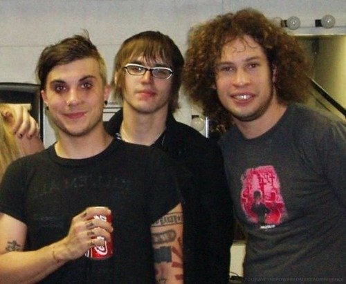 Mikey Hourly (@mikeyhourlyway) on Twitter photo 