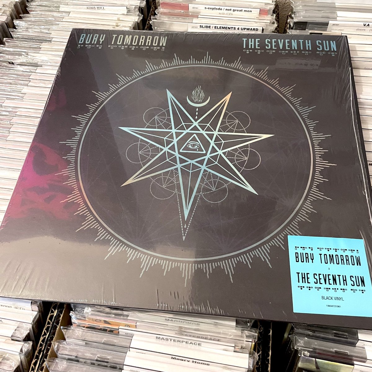 いまや本国UKのみならずメタルコアシーンにおいて大きな存在感を示す