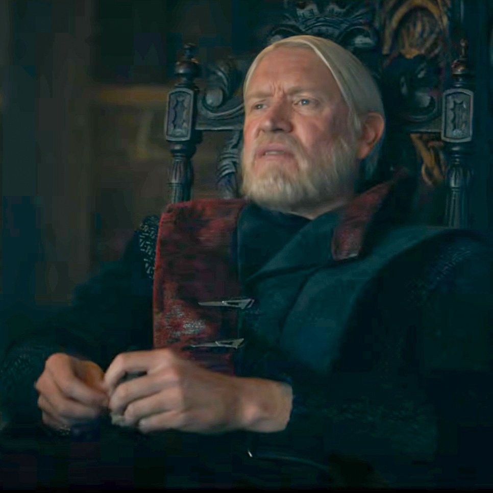 bestoftheblacks's tweet image. "Maekar's third son [Aemon] is so useless they were gonna ship him off to a citadel to make a maester of him"
#AKnightOfTheSevenKingdoms