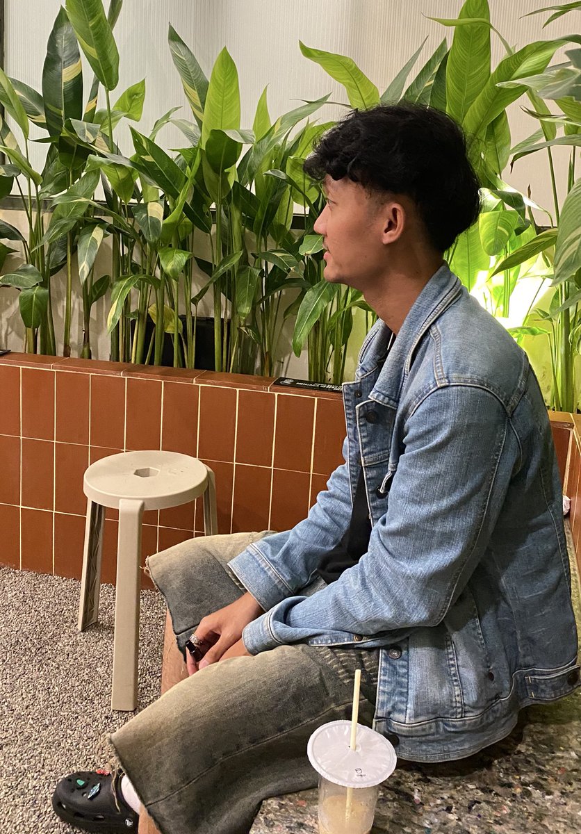 prmdx_'s tweet photo. pov di fotoin kamu https://t.co/ozTTCKaqd2
