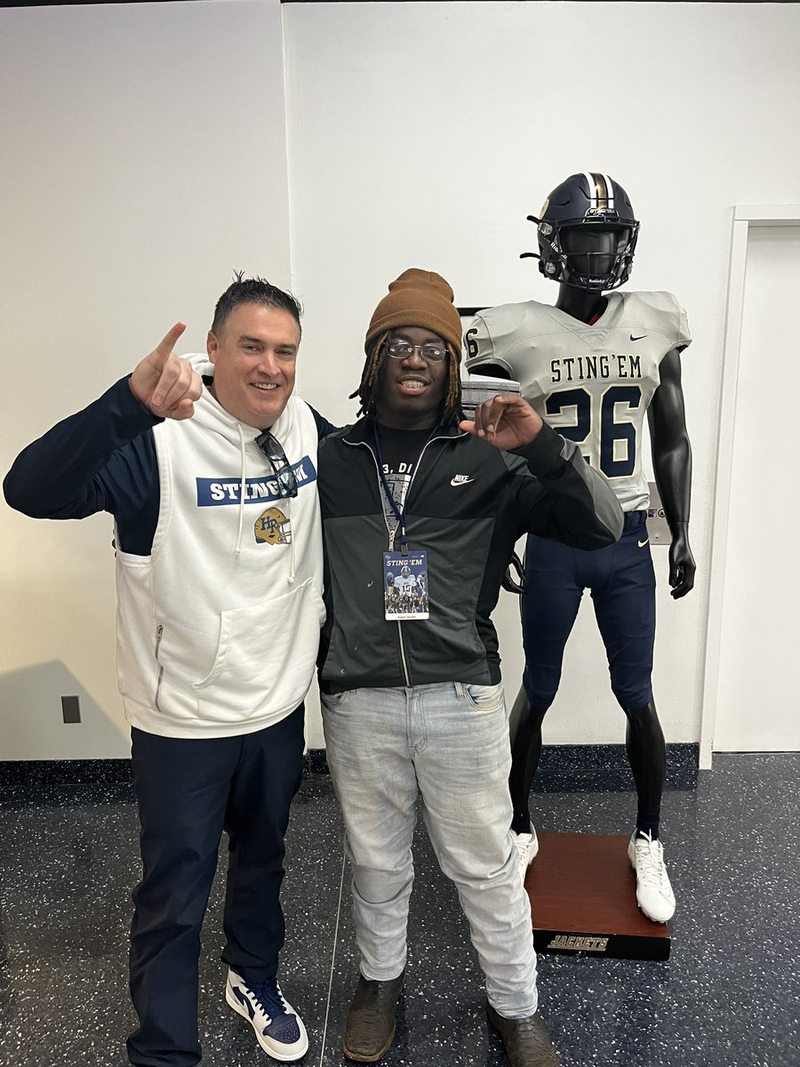 Dallas_Gip's tweet photo. Had a great time at @HPUFootball  i thank @CoachEastmanHPU and @CoachGipson11  for having me out 💯 https://t.co/FYjLnKlTfa