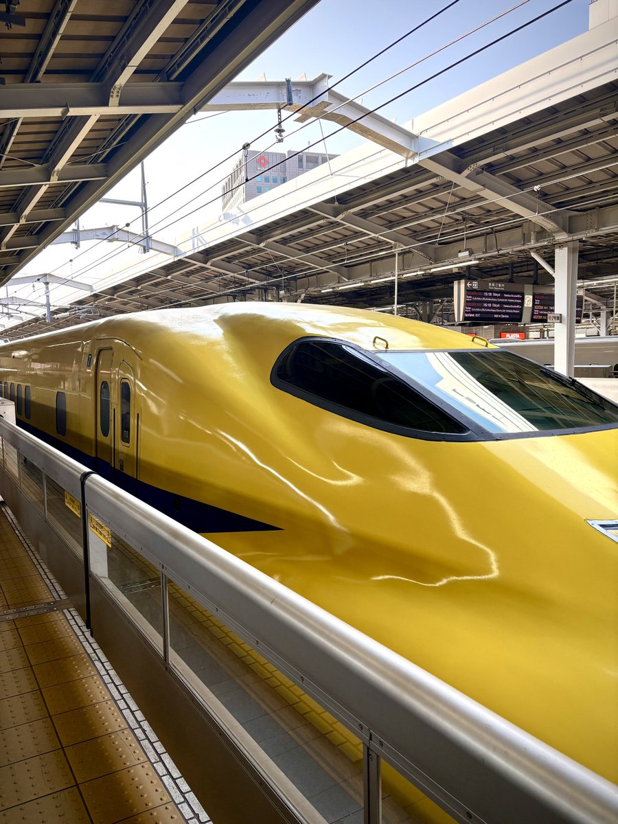 相手連絡取れず再投稿　ストライダー（イエロー） 11235-118-
