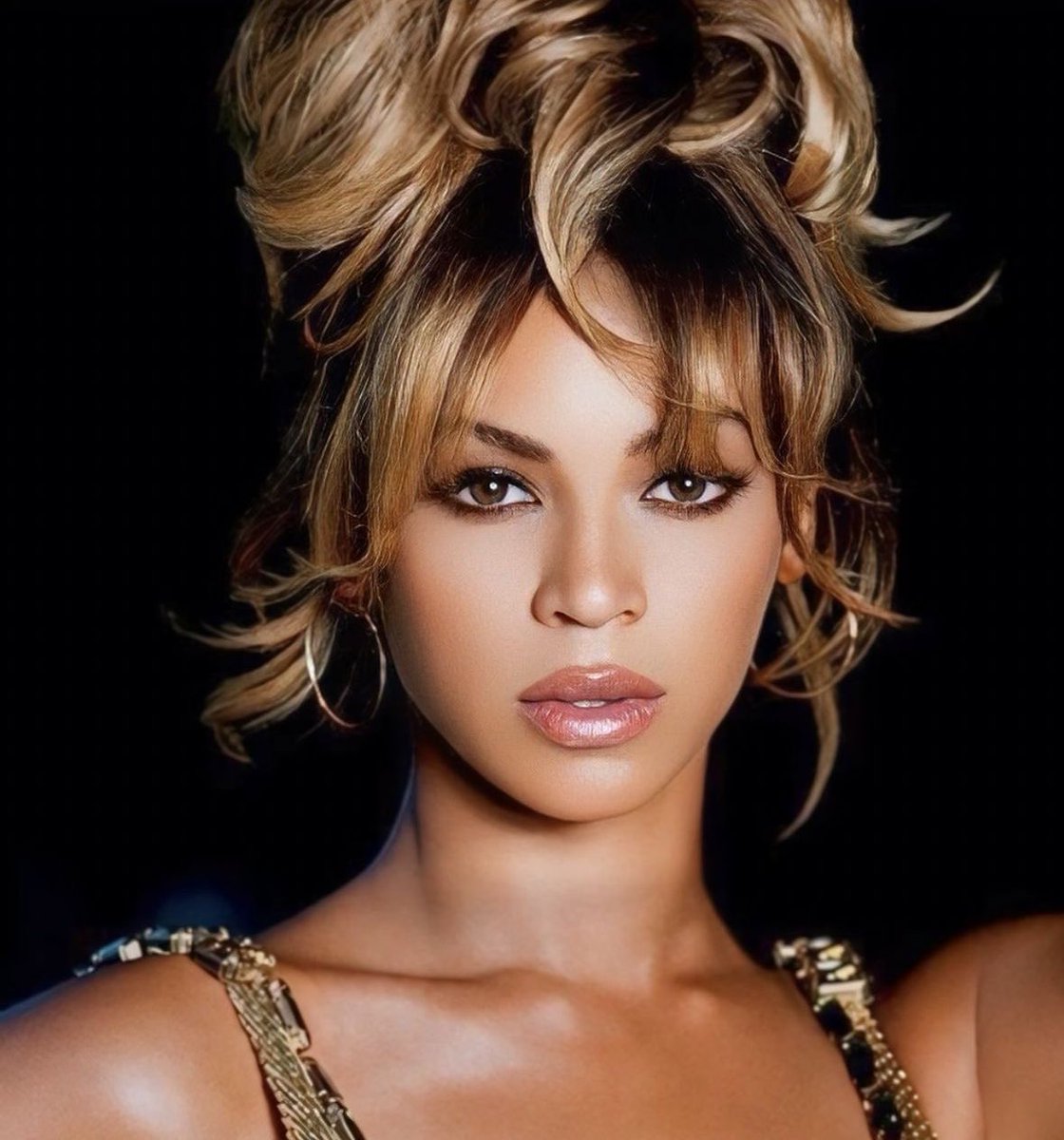 REINE4NOIRE's tweet photo. let’s wear our hair like mama https://t.co/Ndl2whlQXg