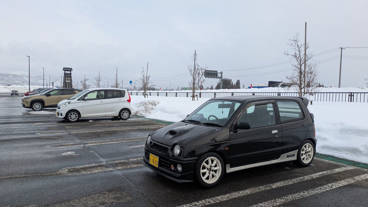 ダウンサスしか入ってないシャコタカだからクソほど快適に走れる