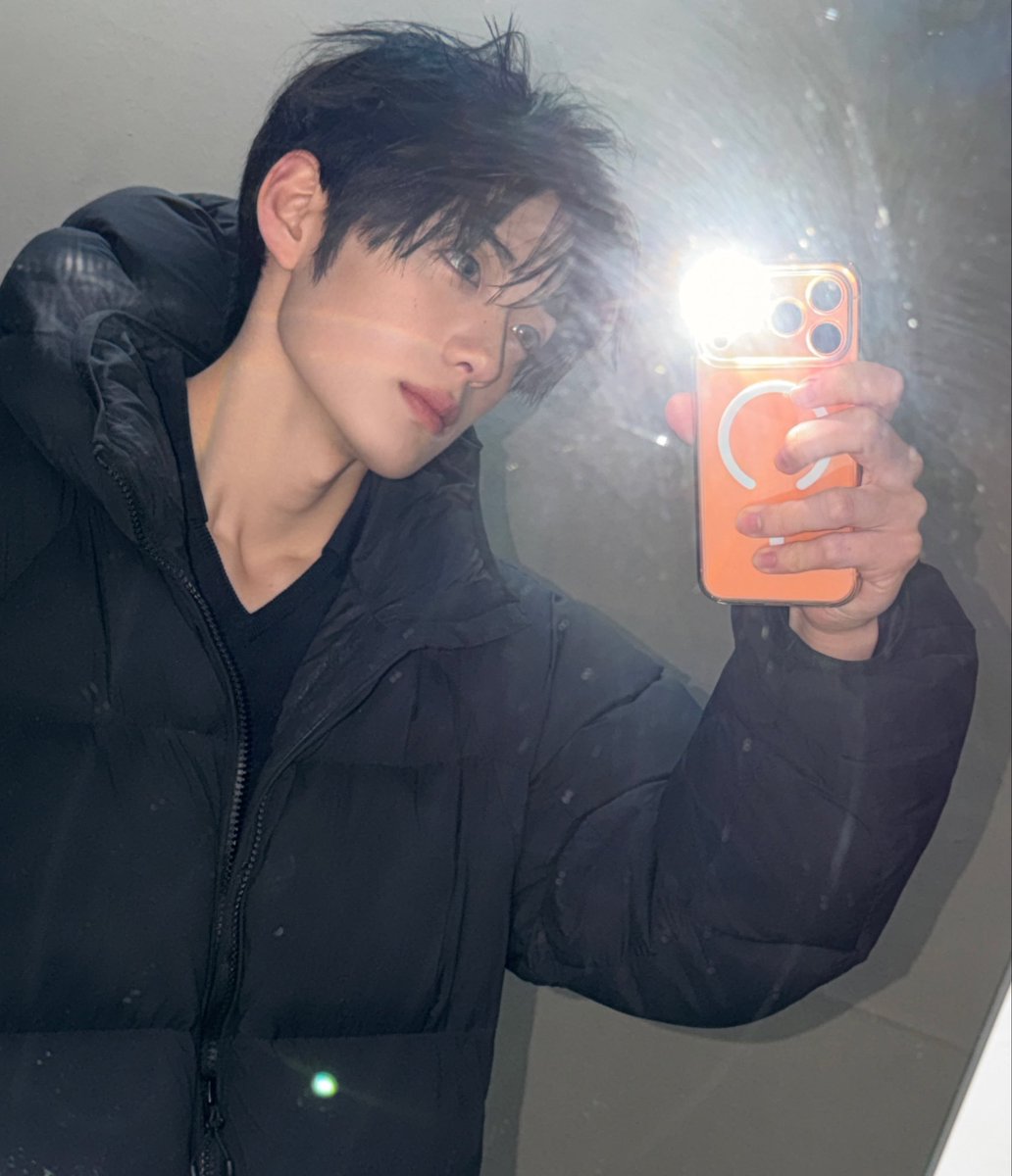 s_altthing's tweet image. 아 이거 다시 봐도 너무 자극적이네 얘 사람이 어떤 부분에서 미치는지를 너무 잘 알고 있어.. 많이 연구했나 봐?