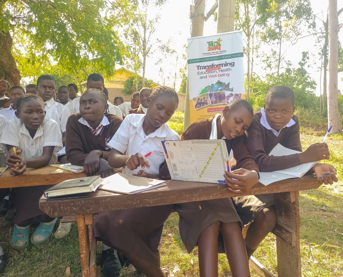 tajizuri's tweet photo. Last week, we kicked off the Rafiki Mentorship Program in our partner schools, beginning with introductory sessions.
These conversations marked the beginning of a mentorship journey focused on growth, self-belief, &amp; purposeful living

#tajizuri #rafikimentorship #inspire #empower https://t.co/dlRTmbNCkQ