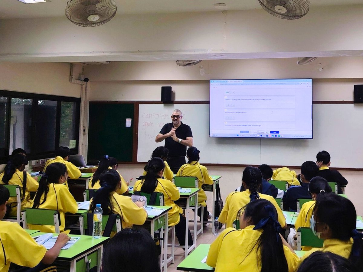 BFITSThailand's tweet image. Focused classrooms, clear goals, and steady progress 🌟 Teacher Henry from our SPR BFITS Program is guiding our bright ICEP (Intensive English) students through lessons that build confidence and real communication skills 🚀

#SPR #BFITSProgram #ShineWithBFITS #TeachInThailand 🇹🇭