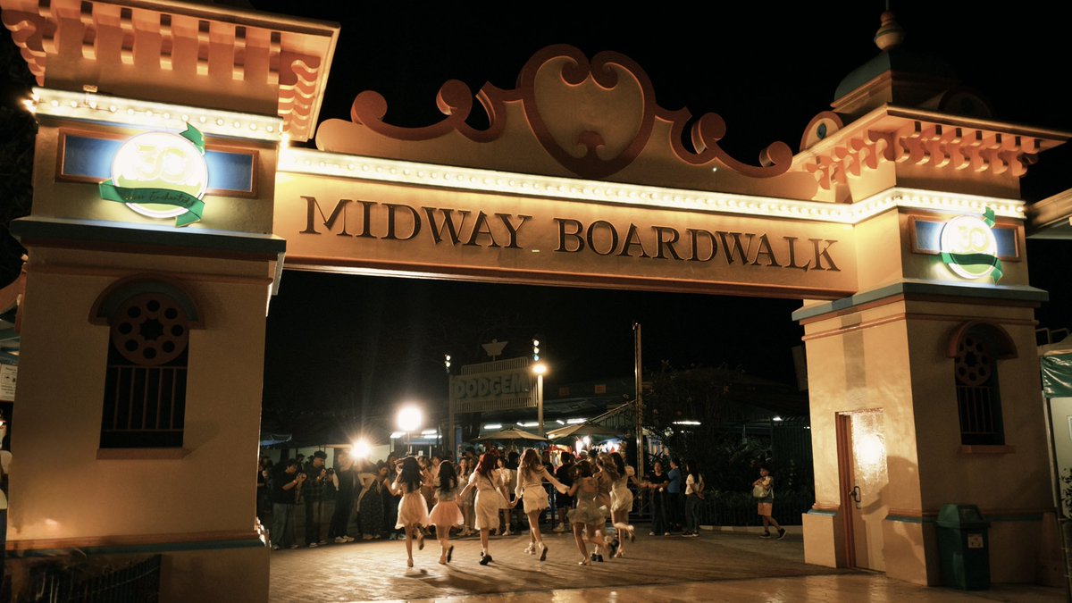 MissJam_'s tweet image. omg took this accidentally for the vibes, not knowing it was them 😦