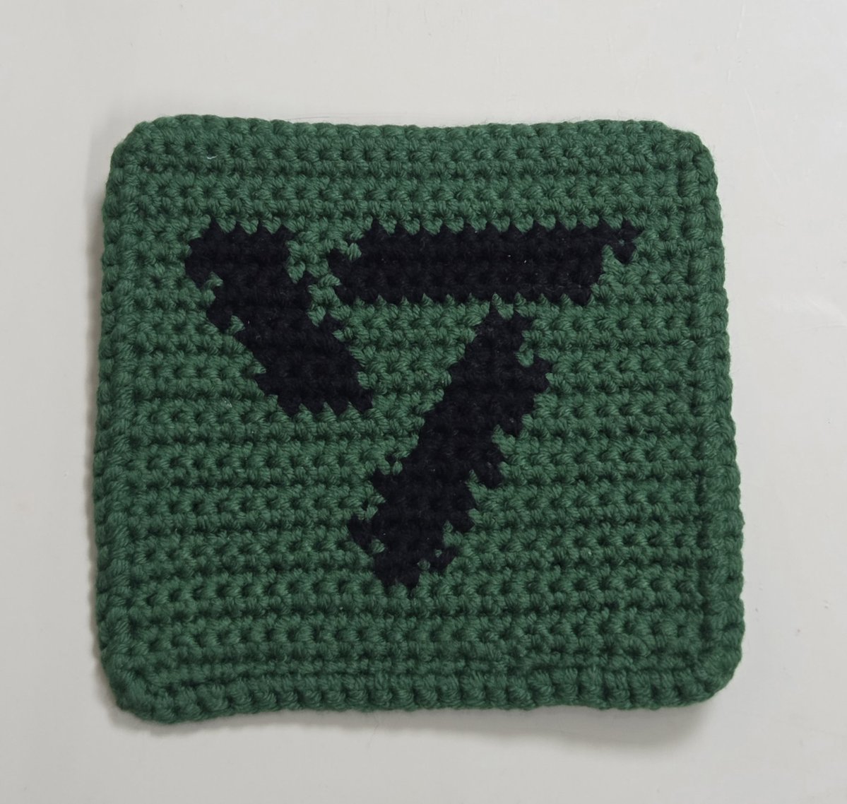 세븐틴 로고 코스터
남는 실로 해봤는데 사이즈도 딱이야😎
재밋다 뜨개~~~