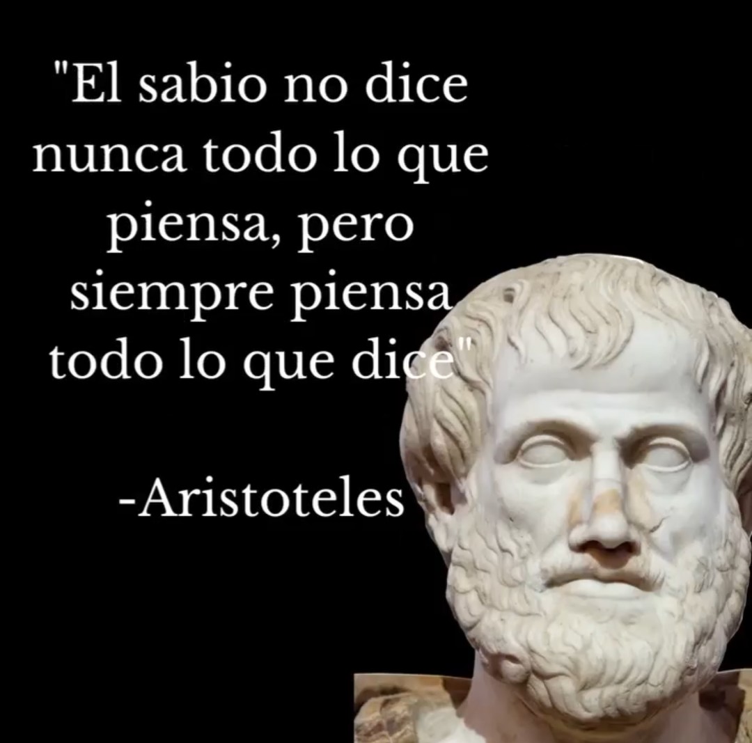 maxquiles's tweet image. Aristóteles