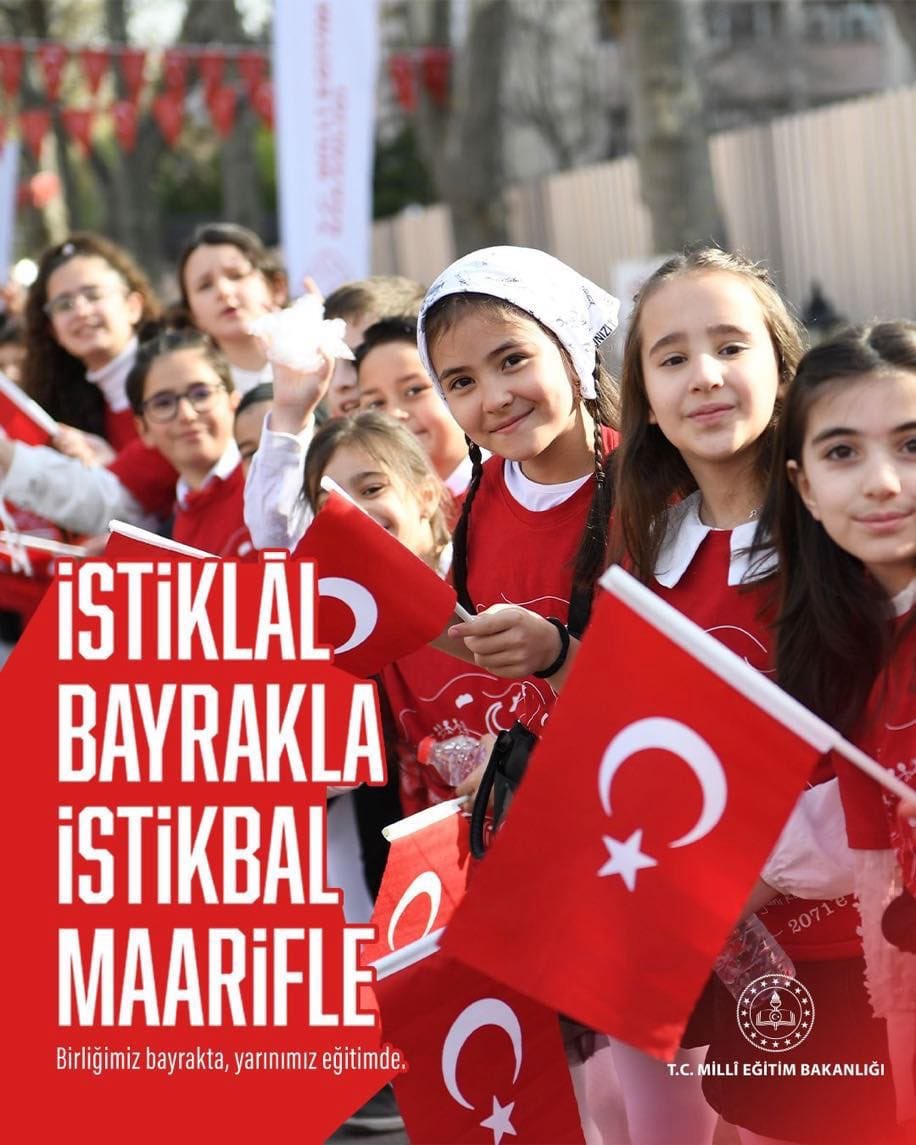 🇹🇷 Birlik ve beraberliğimizin simgesi bayrağımızla, okullarımızda yeni bir gün…
#BayraklaBaşlayanOkul

<a href="/tcmeb/">Millî Eğitim Bakanlığı</a> <a href="/Yusuf__Tekin/">Yusuf Tekin</a> <a href="/SeddarYavuz/">Seddar Yavuz</a> <a href="/behcet_bakir/">behçet bakır 🇹🇷</a>
