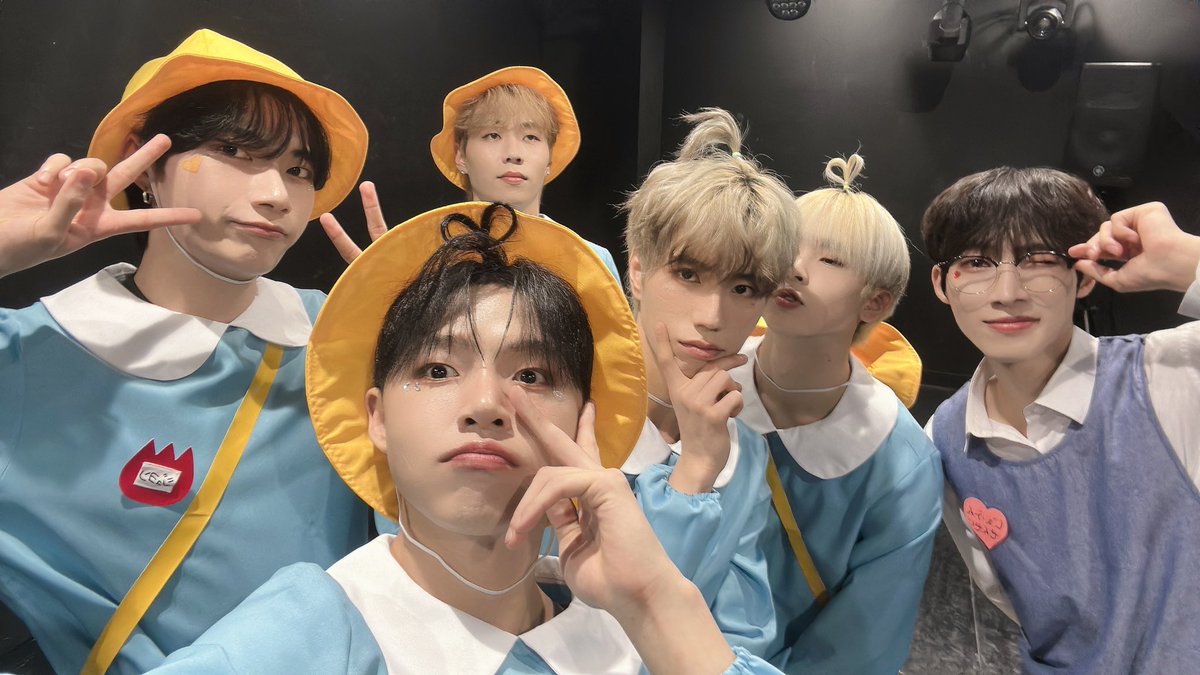 DONE_OFFICIALJP's tweet photo. [#DONE]

久しぶりに取り出してみる2025年の僕たち☺️

#D_ONE #ディーワン #KPOP #디원 https://t.co/rG4xxcQnhi