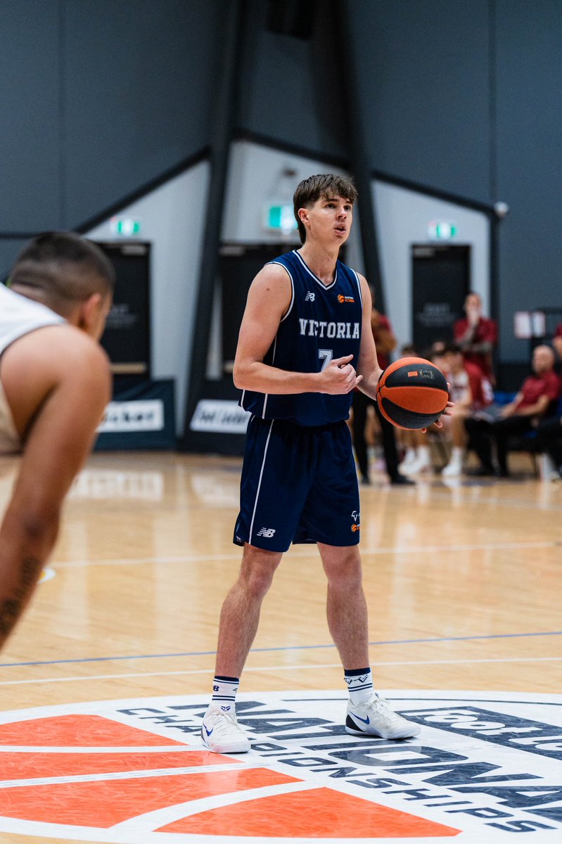 Thomas Lea tweet media